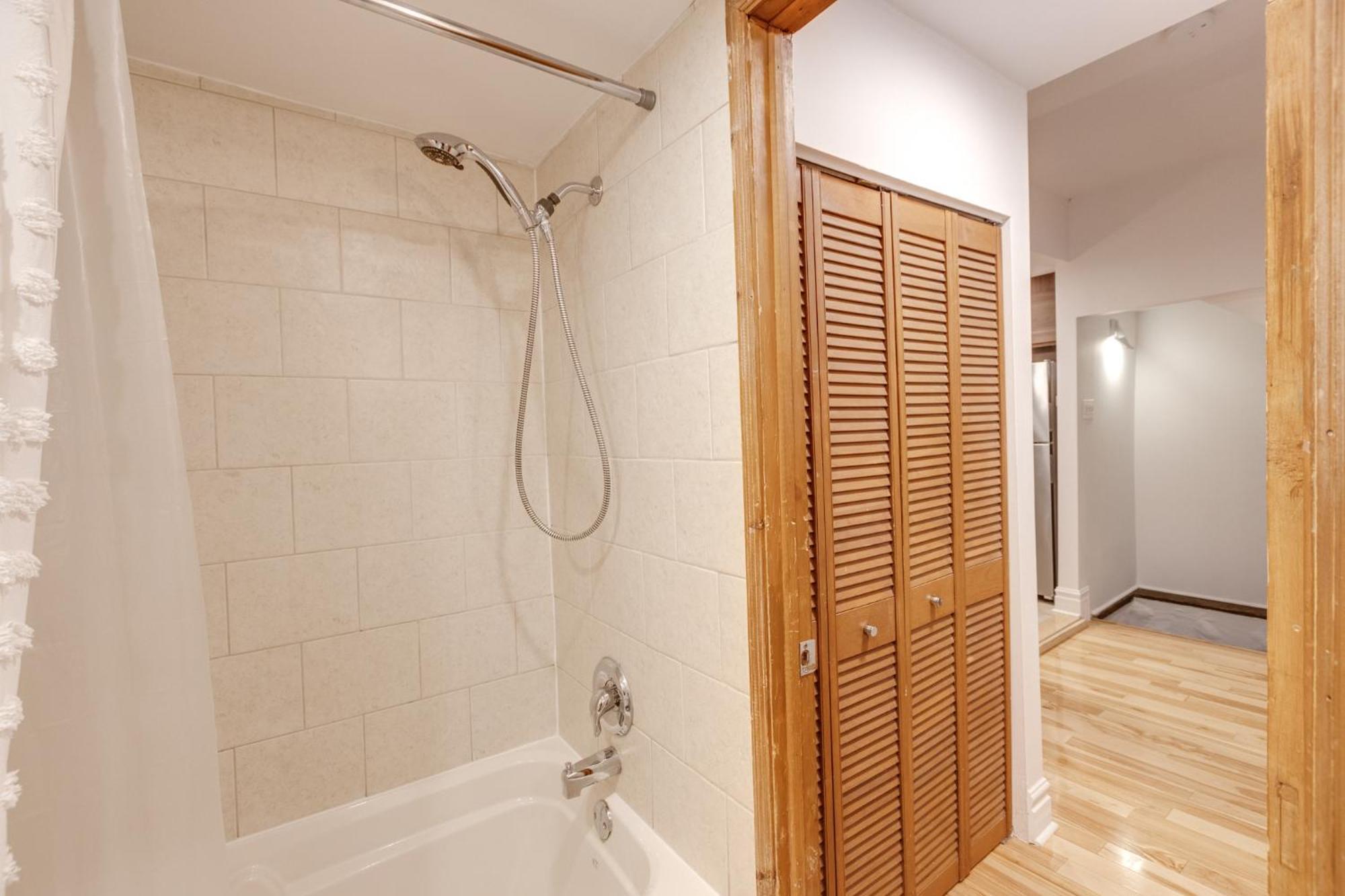 Apartement Saint Andre Montreal Ngoại thất bức ảnh